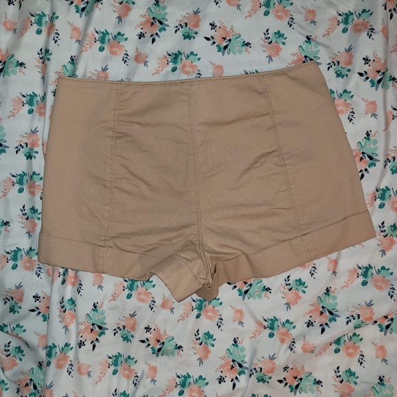 Juicy Couture Shorts BUNDLE&SAVE!! - Picture 4 of 5